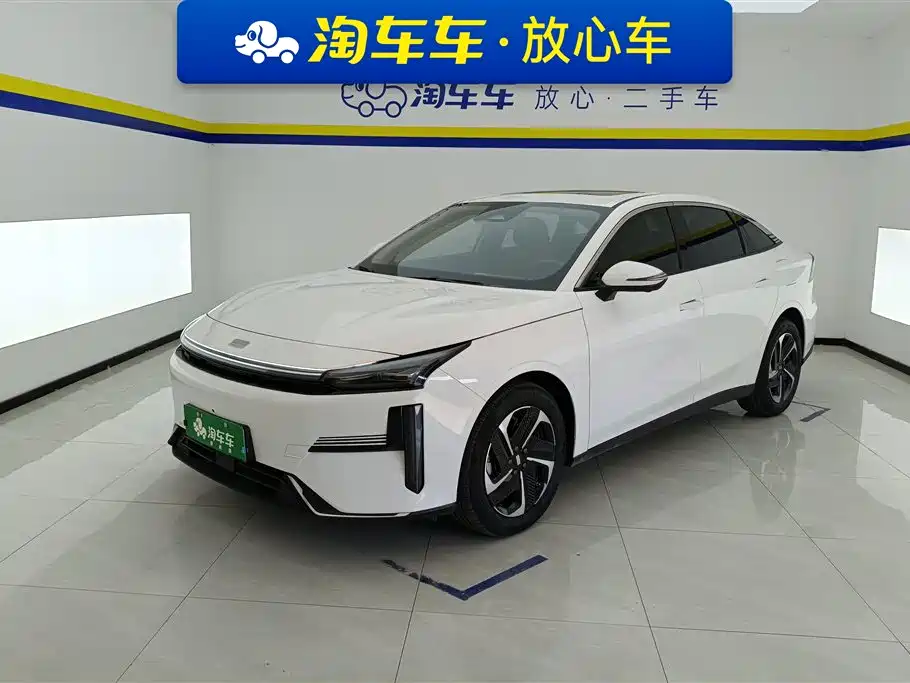 Geely Galaxy L6 2024 125km PLUS Soaring Dragon Edition