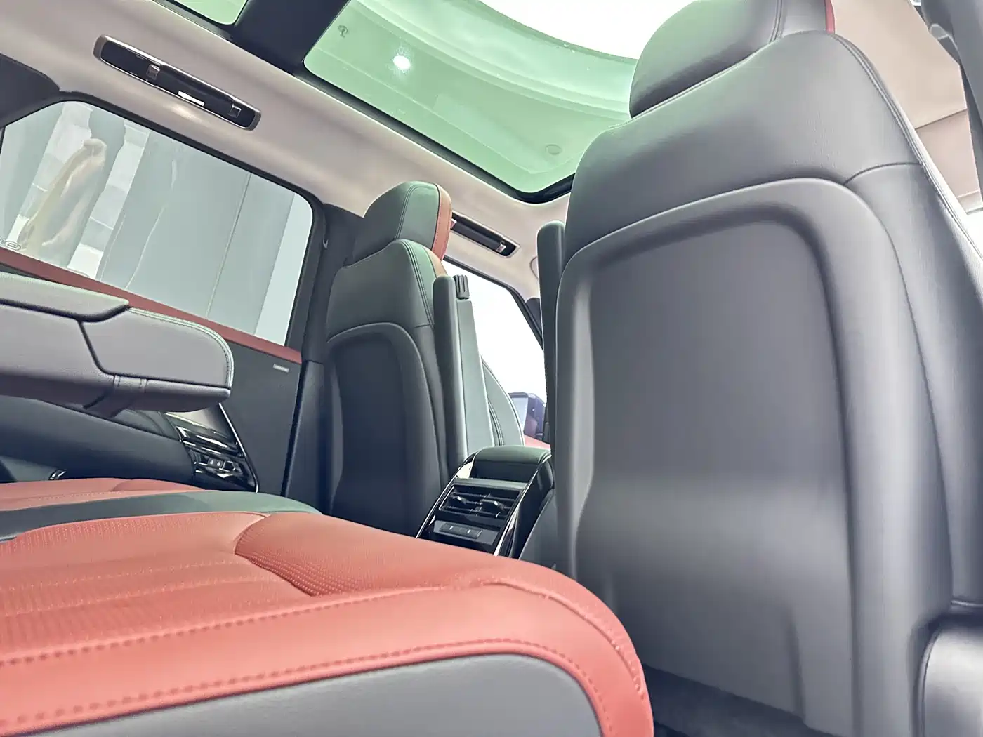 Land Rover Range Rover Sport 2023 360PS S фото 13