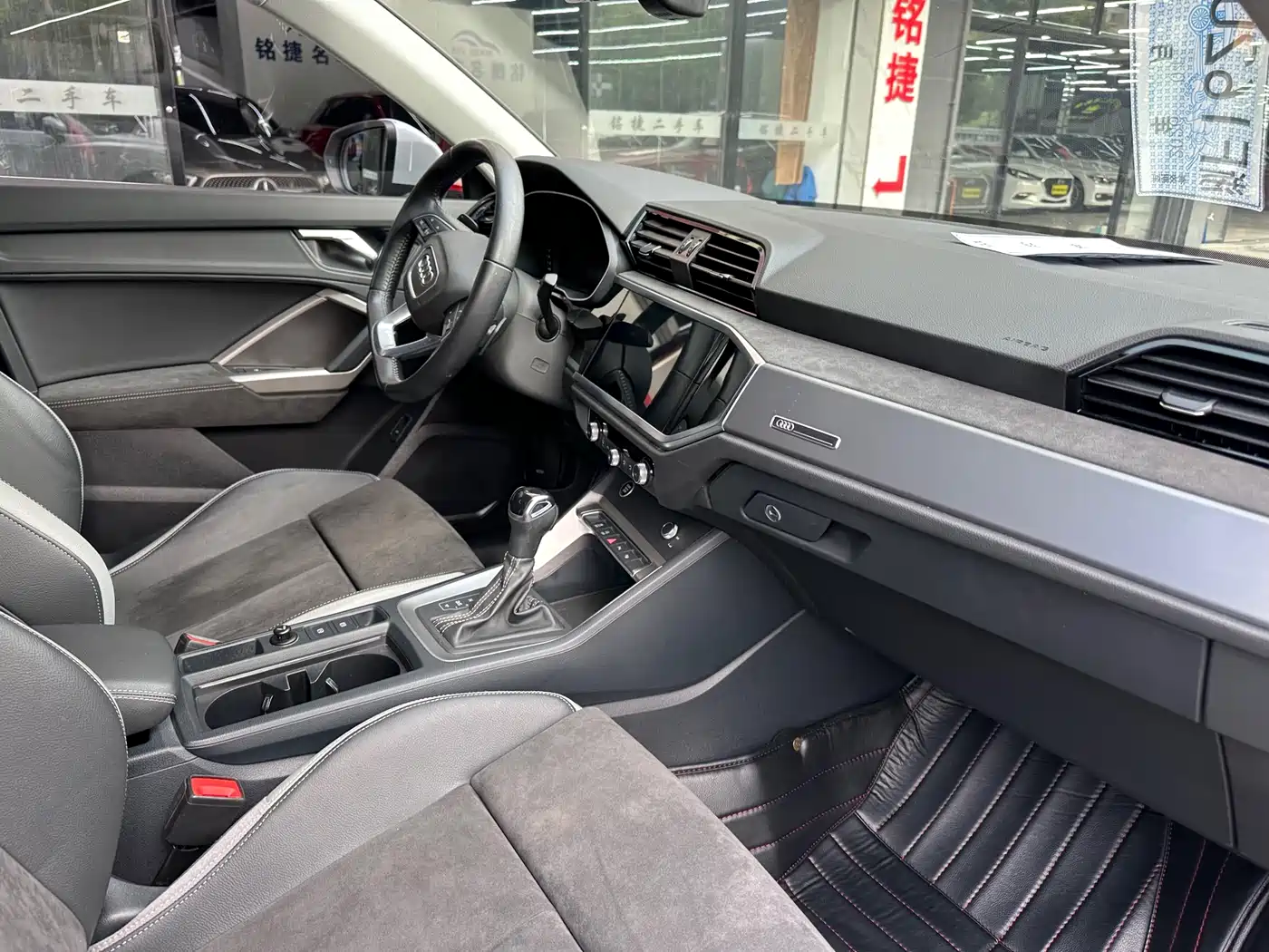 Audi Q3 2021 35 TFSI Fashion Sport фото 12