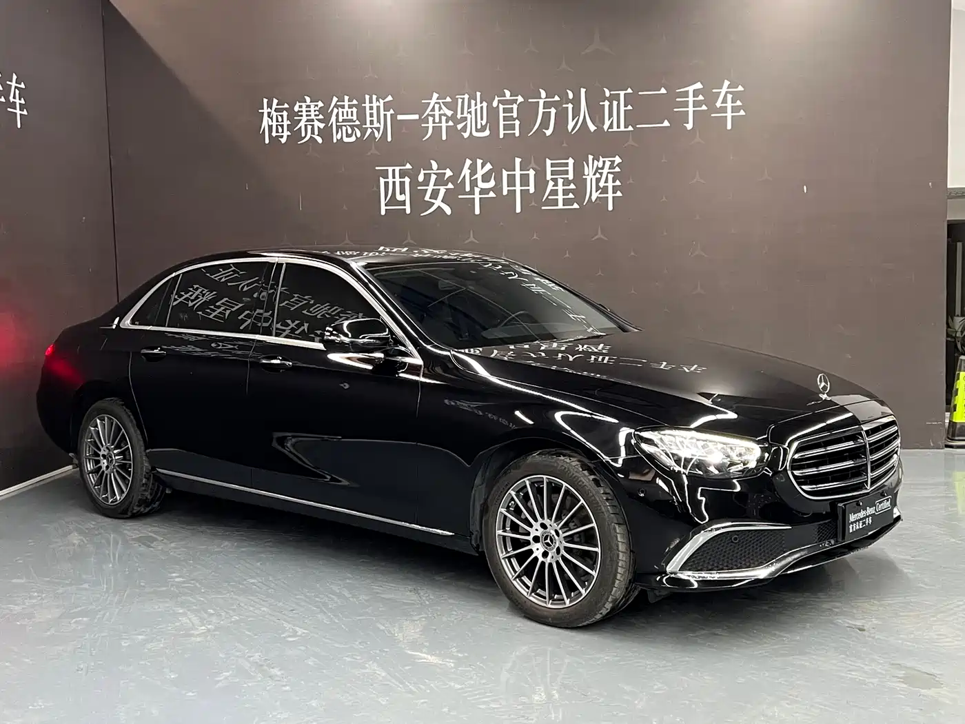 Mercedes-Benz E-Class 2023 E 260 L фото 3