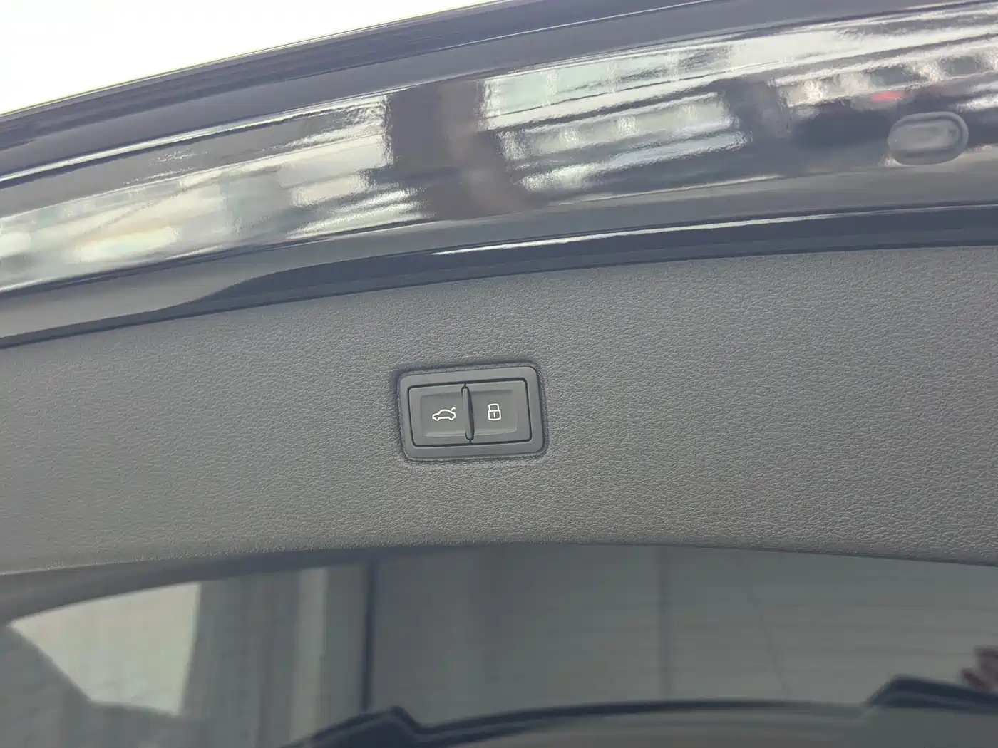 Audi Q7 2024 2024 45 TFSI quattro S line Black Warrior