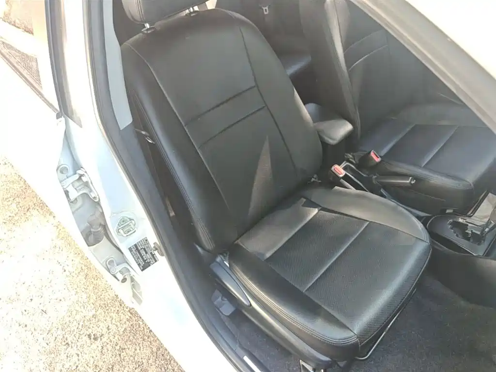 Toyota YARiS L Zhi Xuan 2016 Facelift 1.5E CVT Charming Edition фото 25