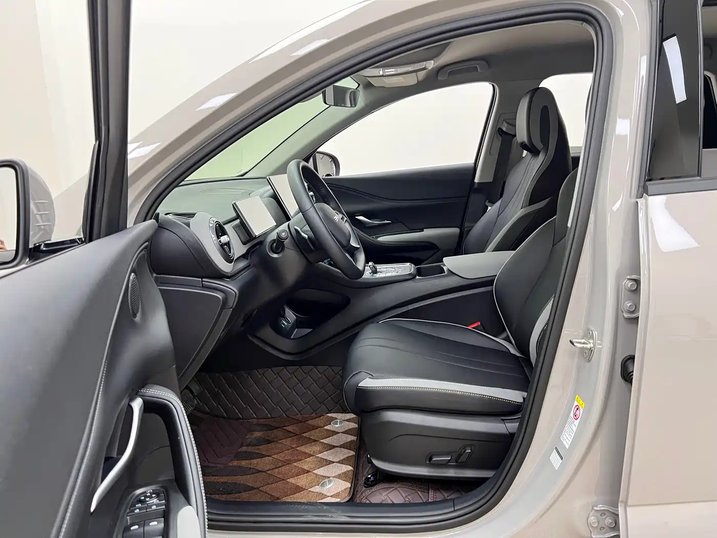 BYD Seal 05 DM-i 2025 DM-i Smart Drive Edition 75KM Luxury фото 15