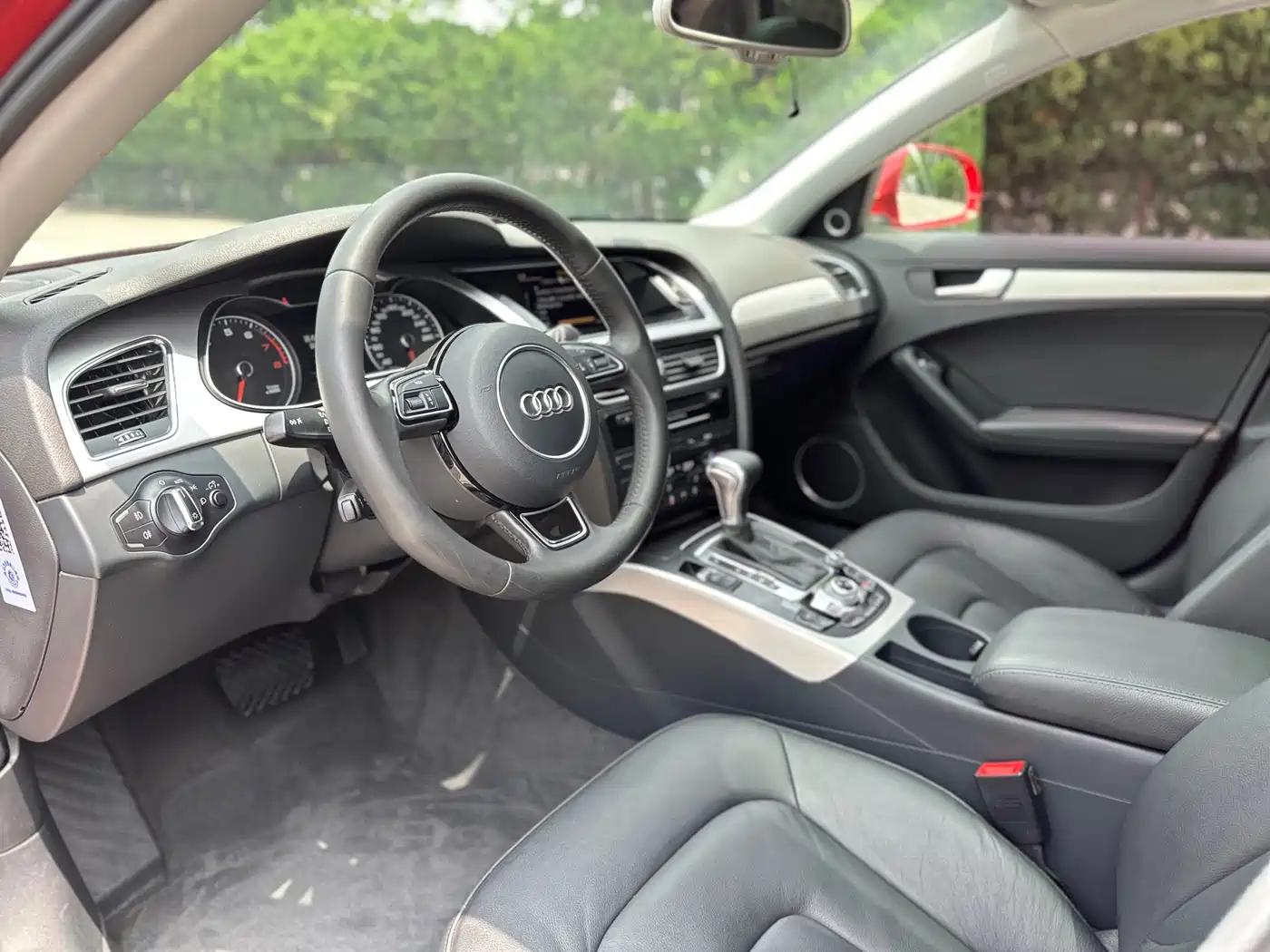 Audi A4 (Import) 2014 40 TFSI allroad quattro plus фото 18