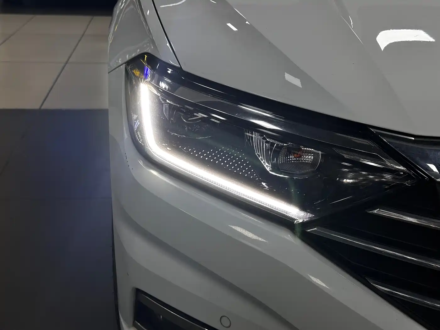 Volkswagen Sagitar 2022 280TSI DSG Excellence Edition фото 15
