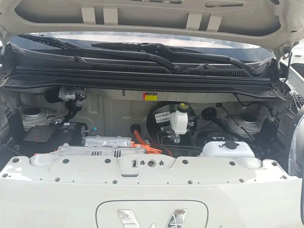 Wuling Motors Hongguang MINIEV 2026 2025 4-Door Advanced