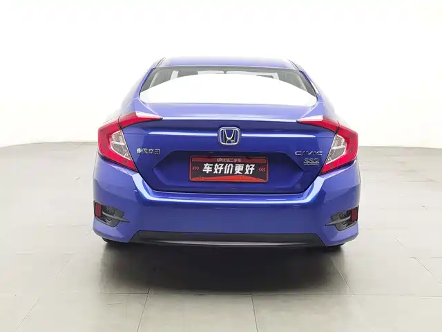 Honda Civic 2016 220TURBO CVT Luxury Edition — фото 4