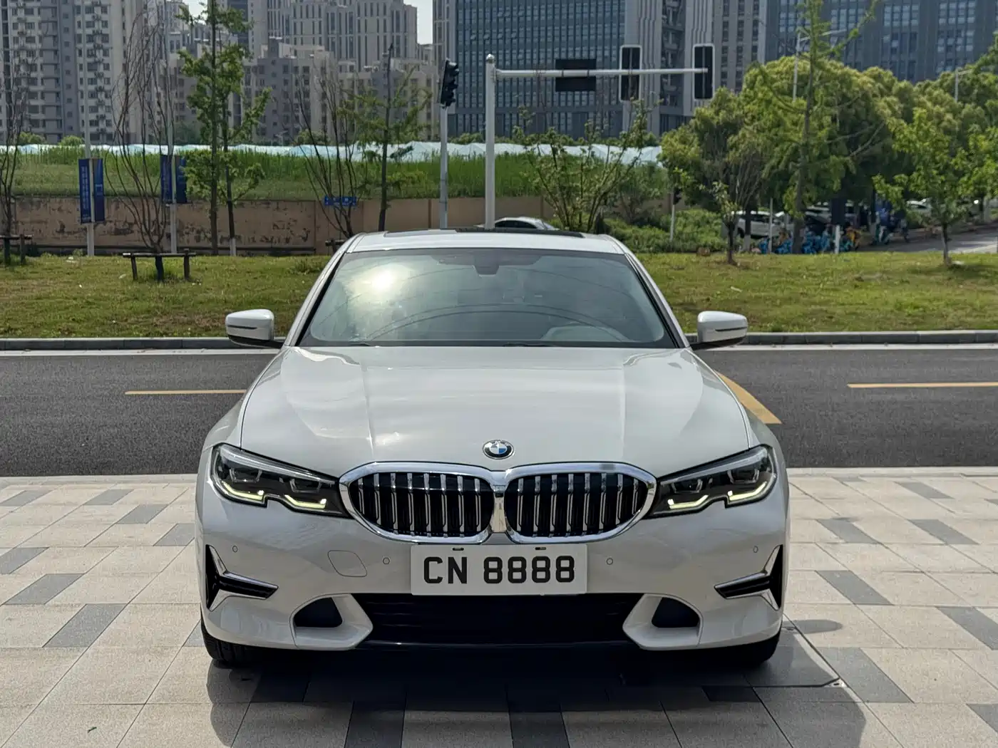 BMW 3 Series 2020 325Li Launch Edition фото 2