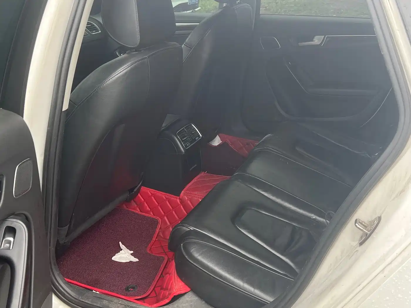 Audi A4L 2015 35 TFSI Auto Comfort фото 3