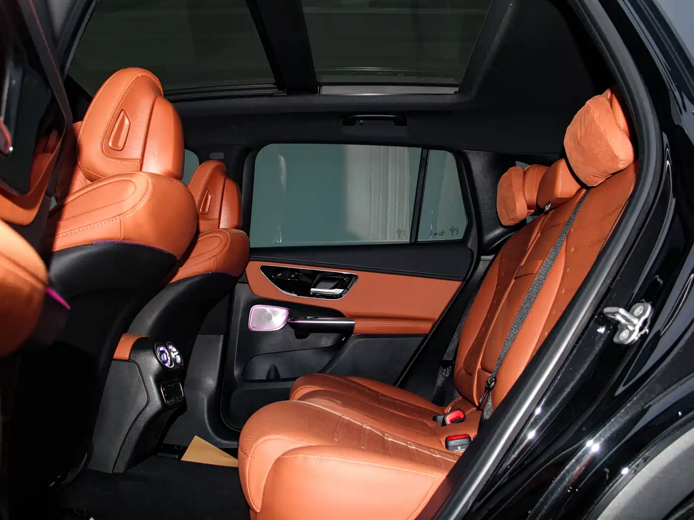 Mercedes-Benz GLC 2025 Facelift GLC 260 L 4MATIC Dynamic фото 7