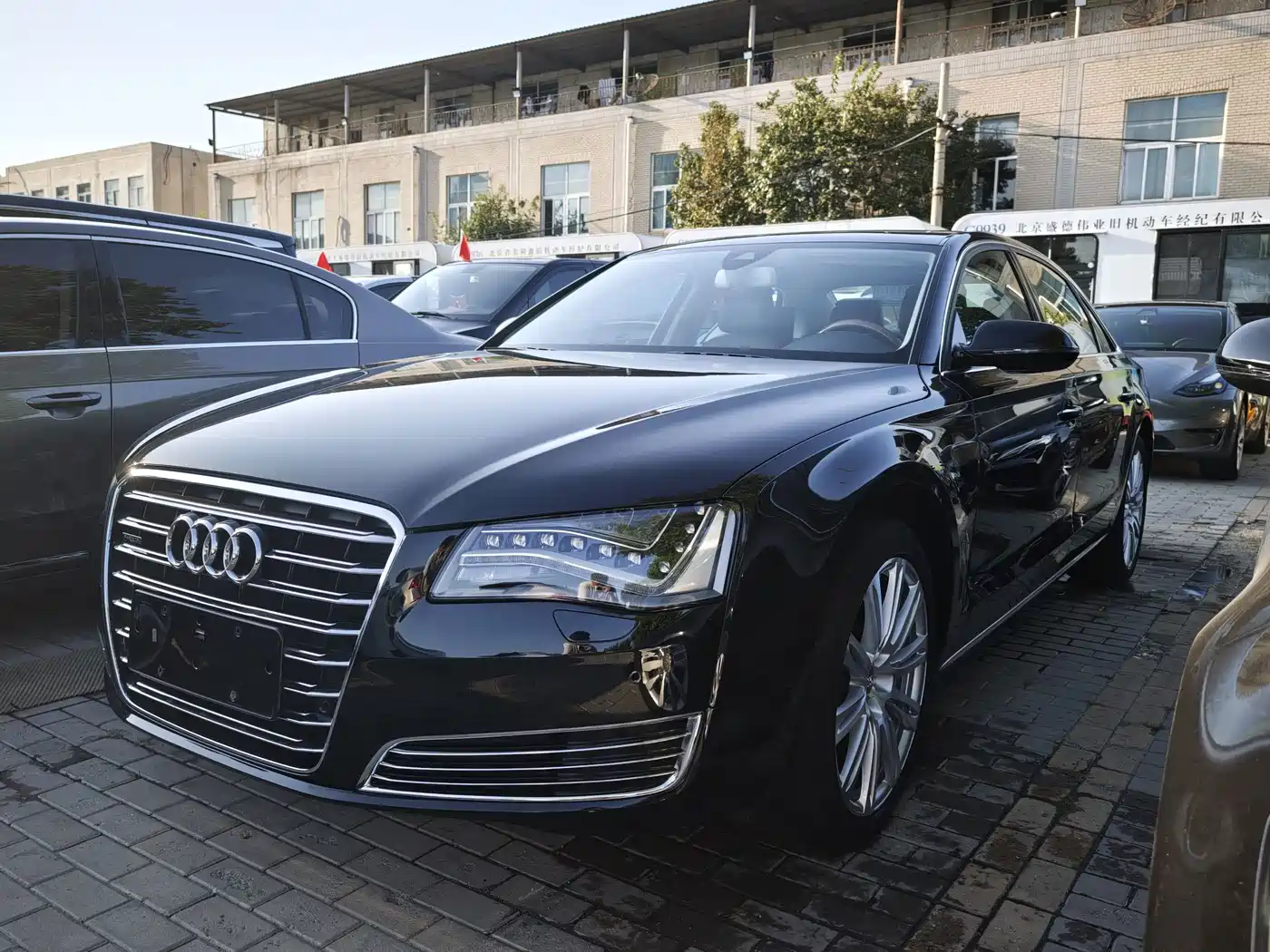 Photo 1 - Audi A8