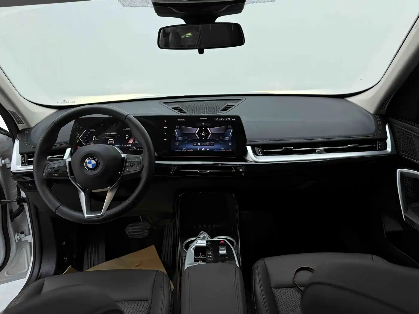 BMW X1 2023 sDrive20Li X Design Package фото 18