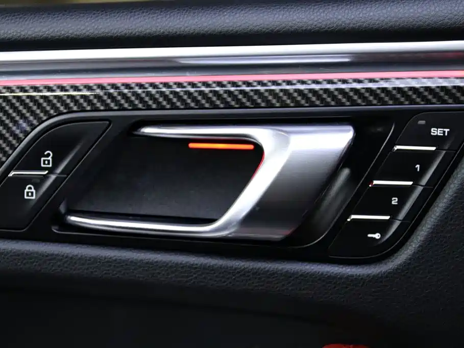 Porsche Macan 2020 Macan 2.0T фото 12