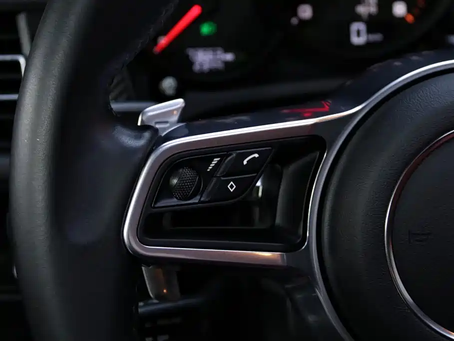 Porsche Macan 2020 Macan 2.0T фото 13