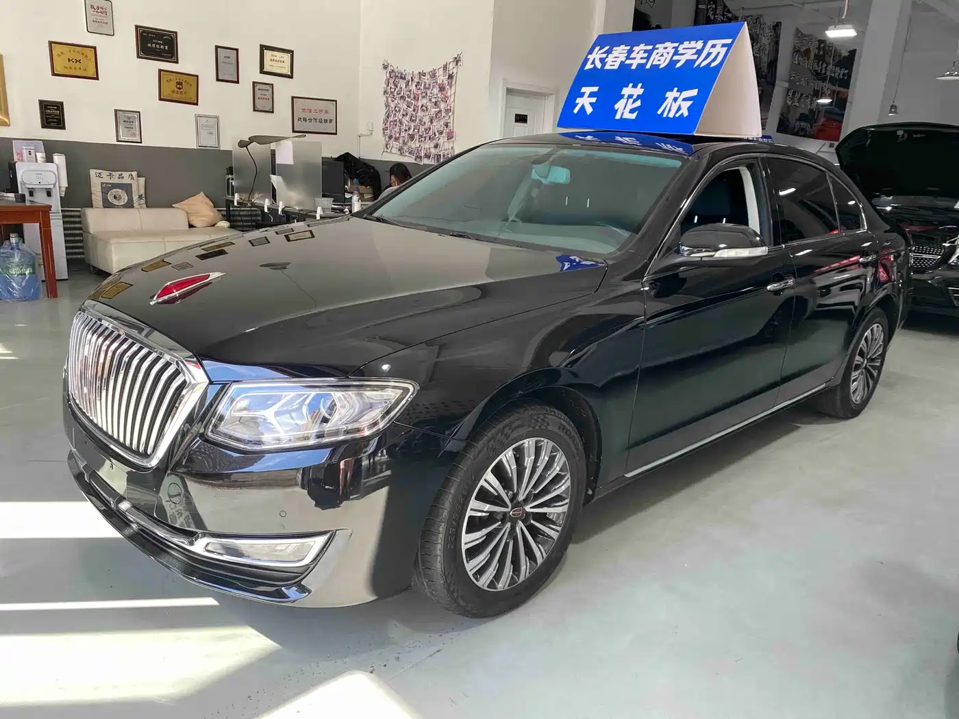 Hongqi H7 2020 2019 1.8T Comfort Edition