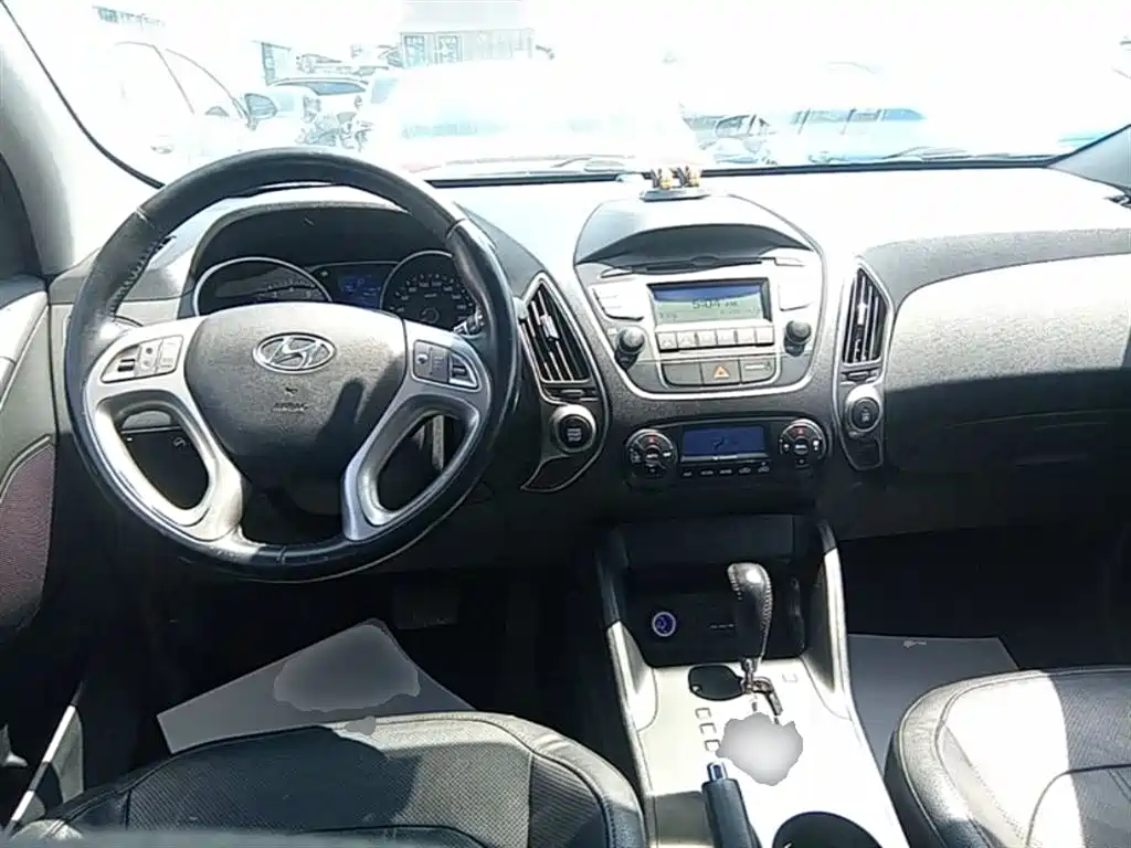 Hyundai Beijing Hyundai ix35 2015 2.0L Automatic 2WD Smart Type China IV фото 11