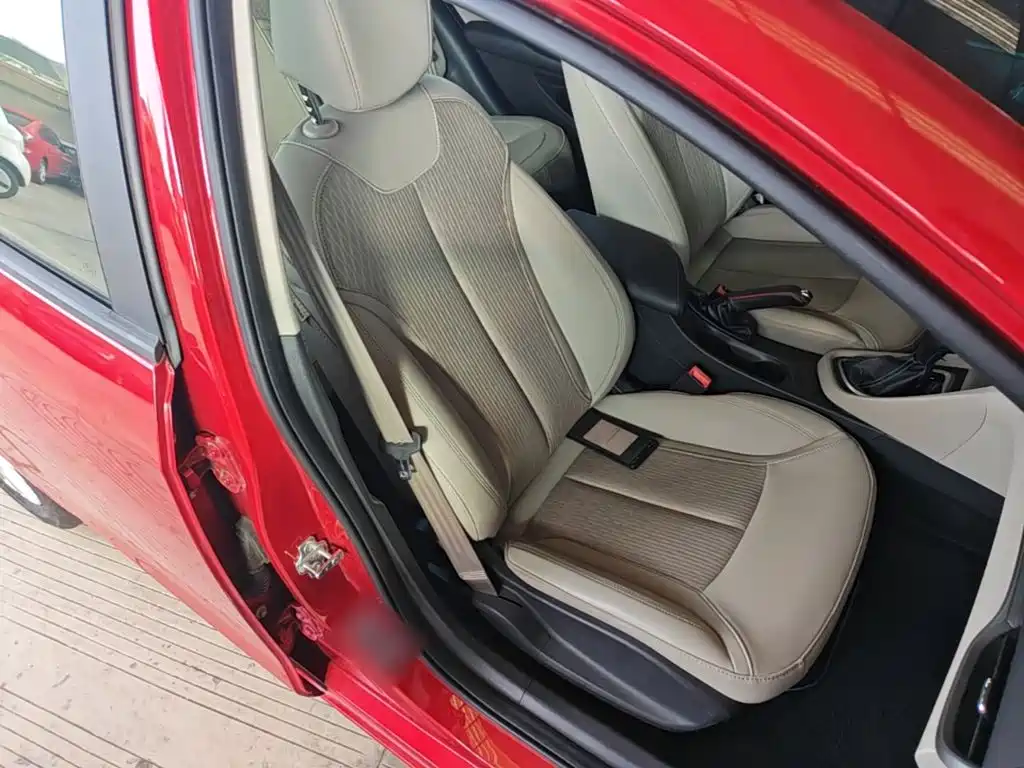 Фото 25 - Buick Excelle