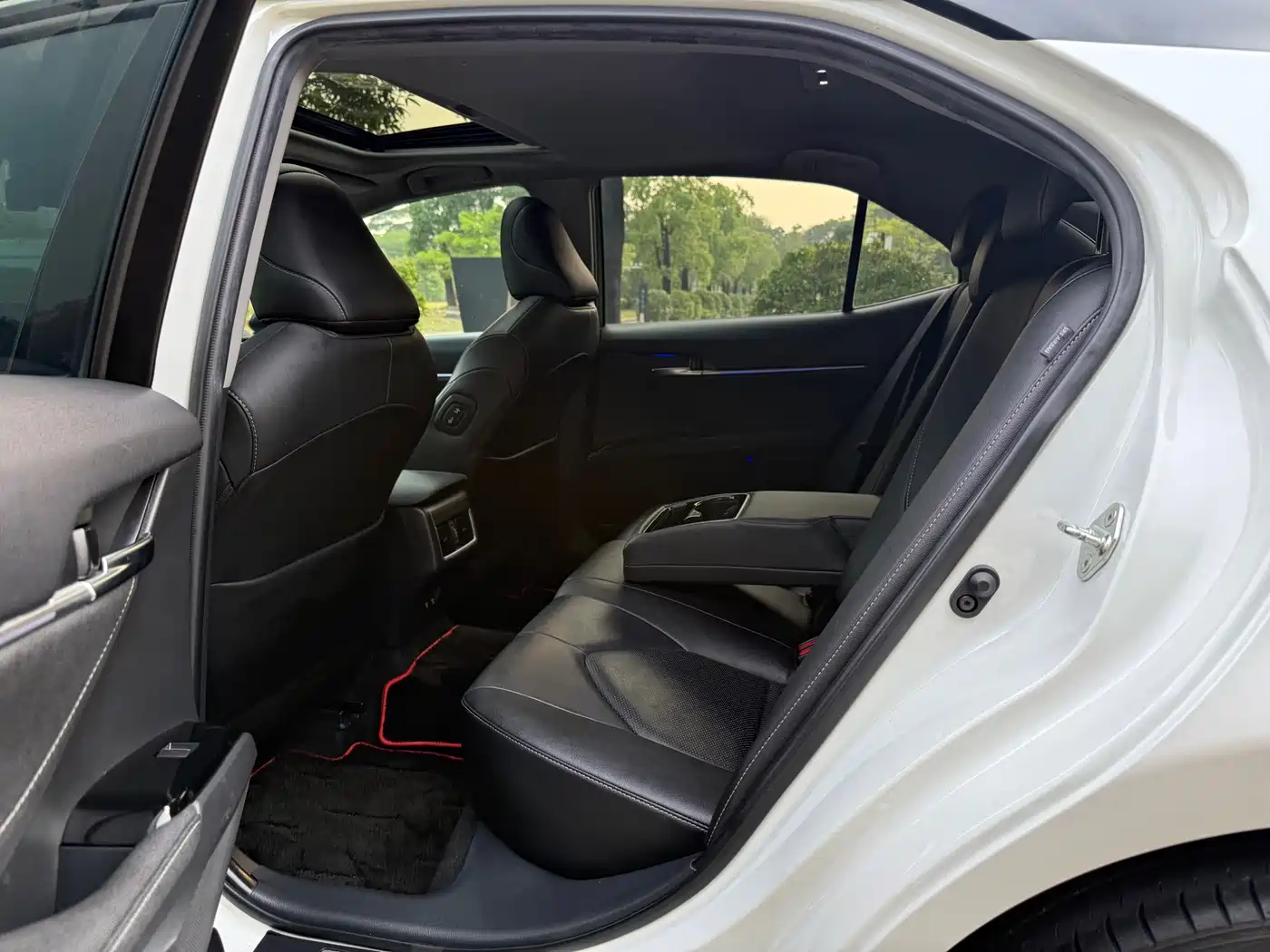 Toyota Camry 2021 2.5S Feng Shang Edition фото 5
