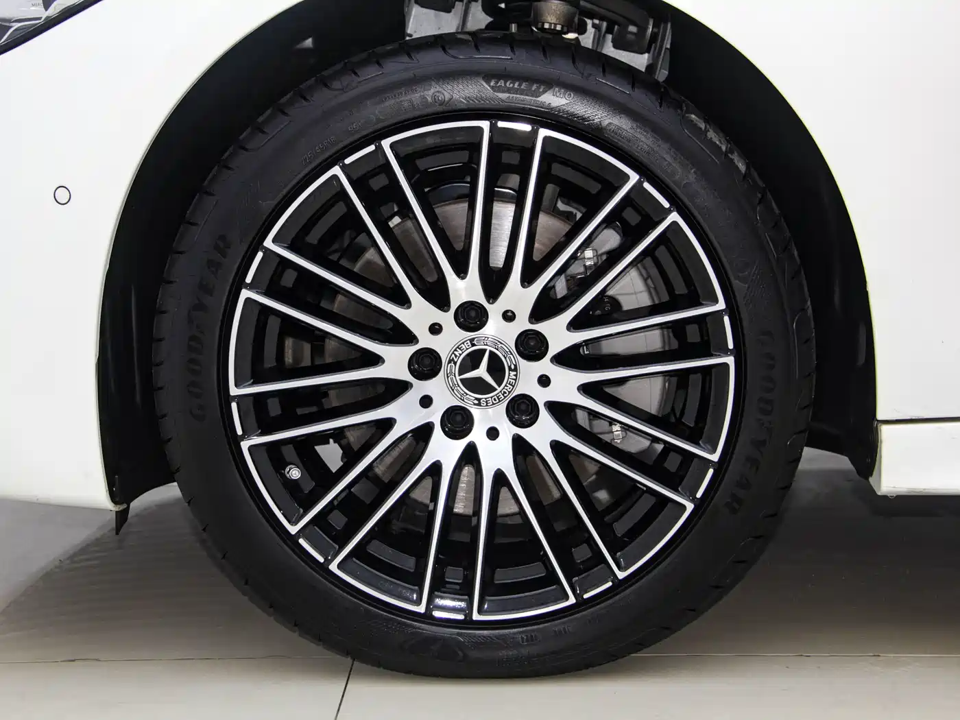 Mercedes-Benz C-Class 2025 C 260 L Sport Edition фото 26