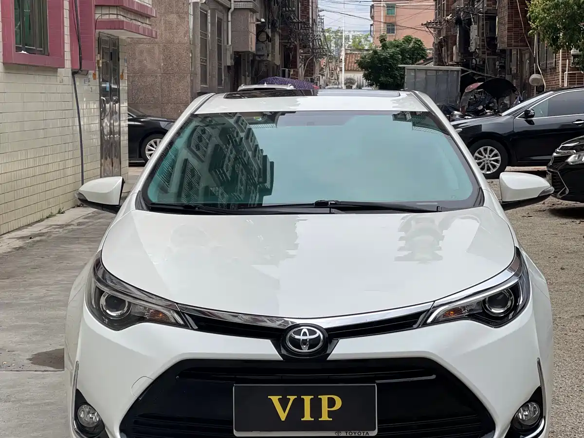 Toyota Levin 2018 185T CVT Luxury Edition фото 3