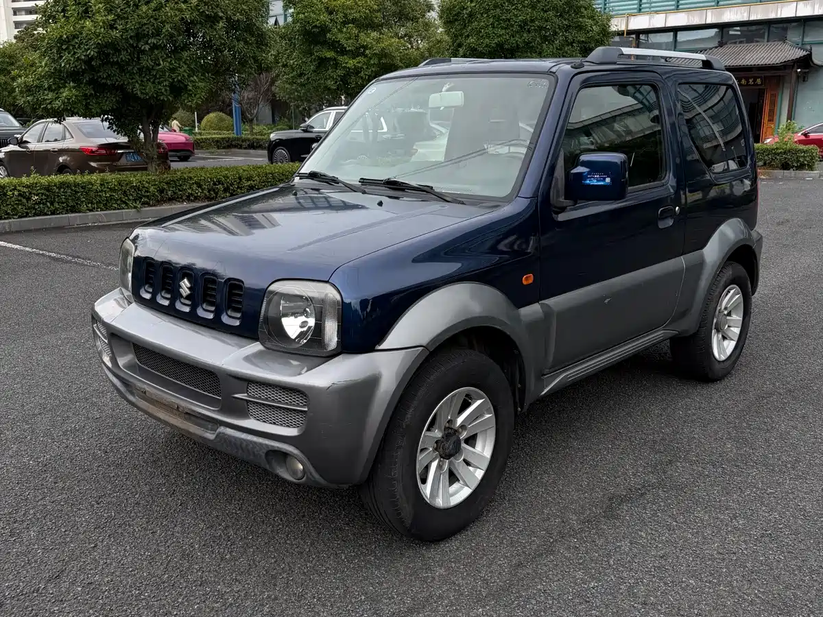 Suzuki Jimny (Import) 2010 2010 1.3 AT Fashion Limited Edition