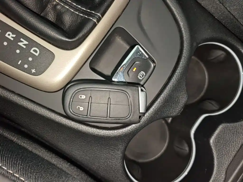 Jeep Cherokee 2016 2016 2.0L Superior Edition