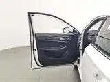 Фото 8 - Roewe i5