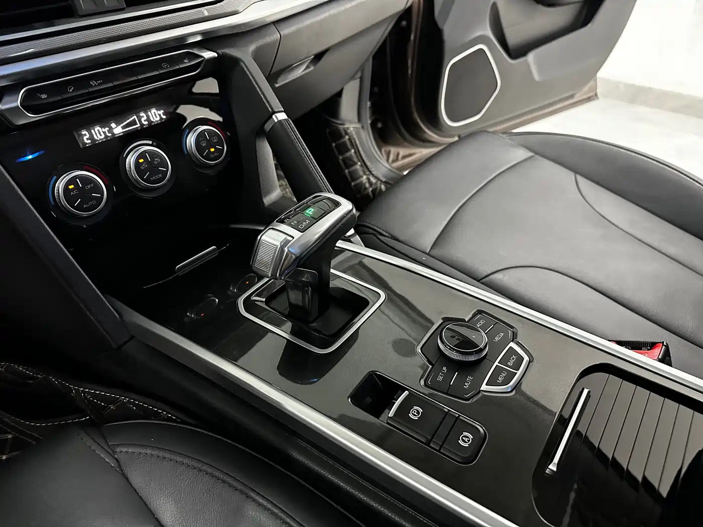 Haval H6 2018 Blue Label Sport 1.5T Automatic 2WD Elite фото 11