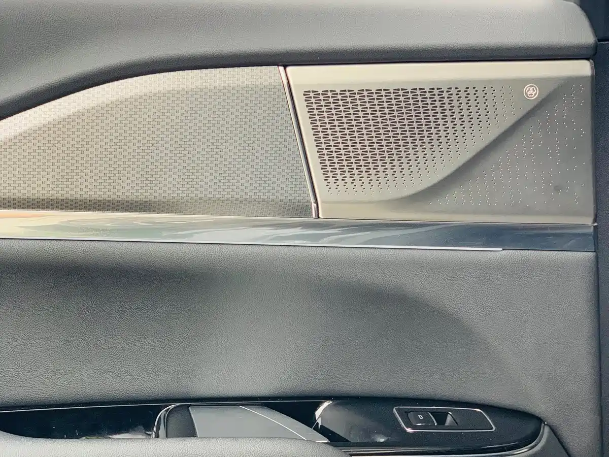 Cadillac XT5 2025 2025 2.0T Premium Model