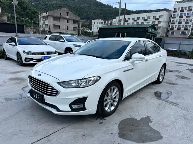 Ford Mondeo EcoBoost 180, Стиль