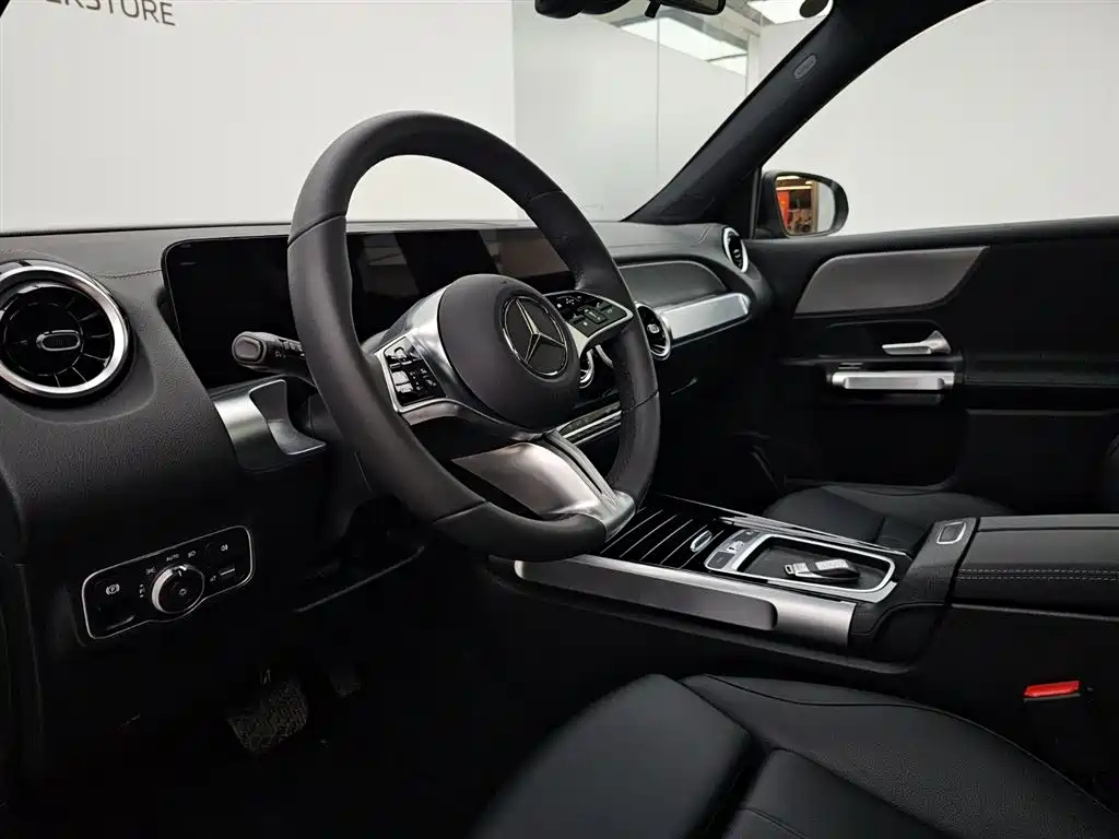 Mercedes-Benz GLB 2024 Facelift GLB 200 Dynamic фото 7