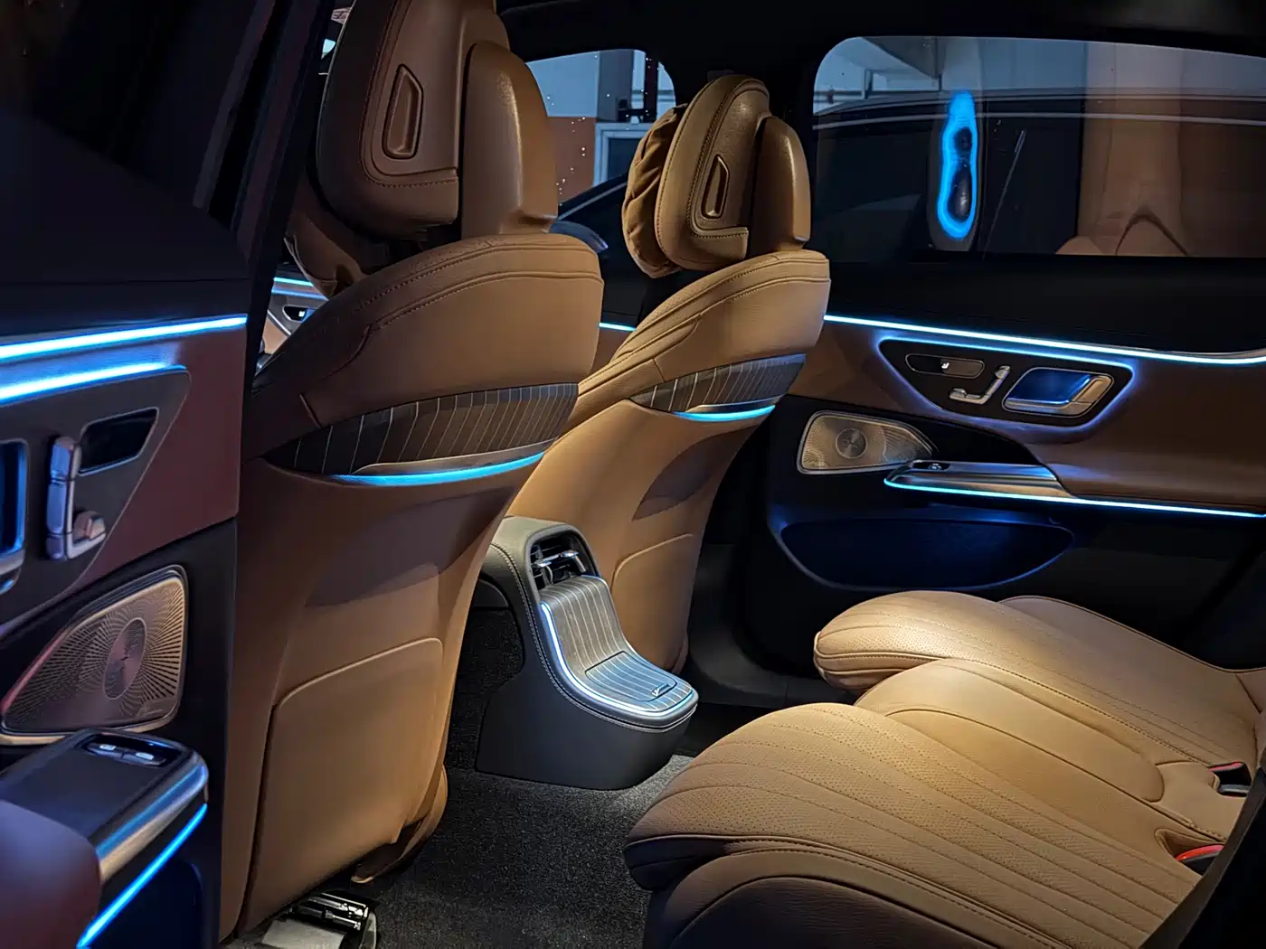 Mercedes-Benz E-Class 2025 E 300 L Luxury фото 23