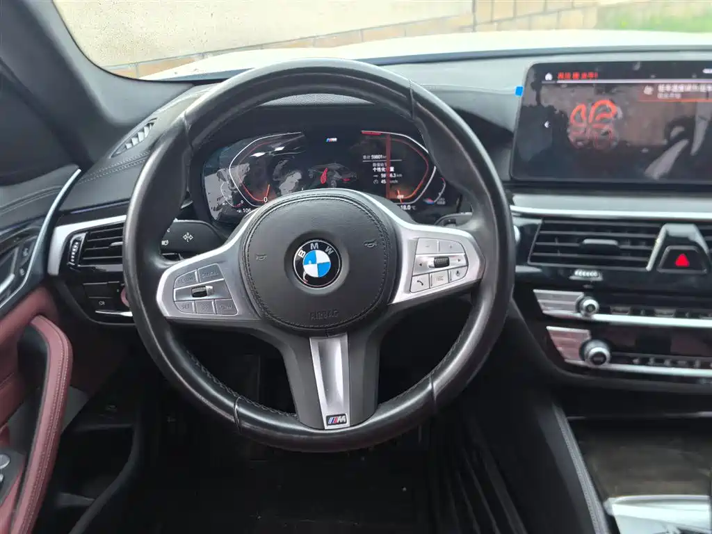 BMW 5 Series 2022 525Li M Sport Package фото 9