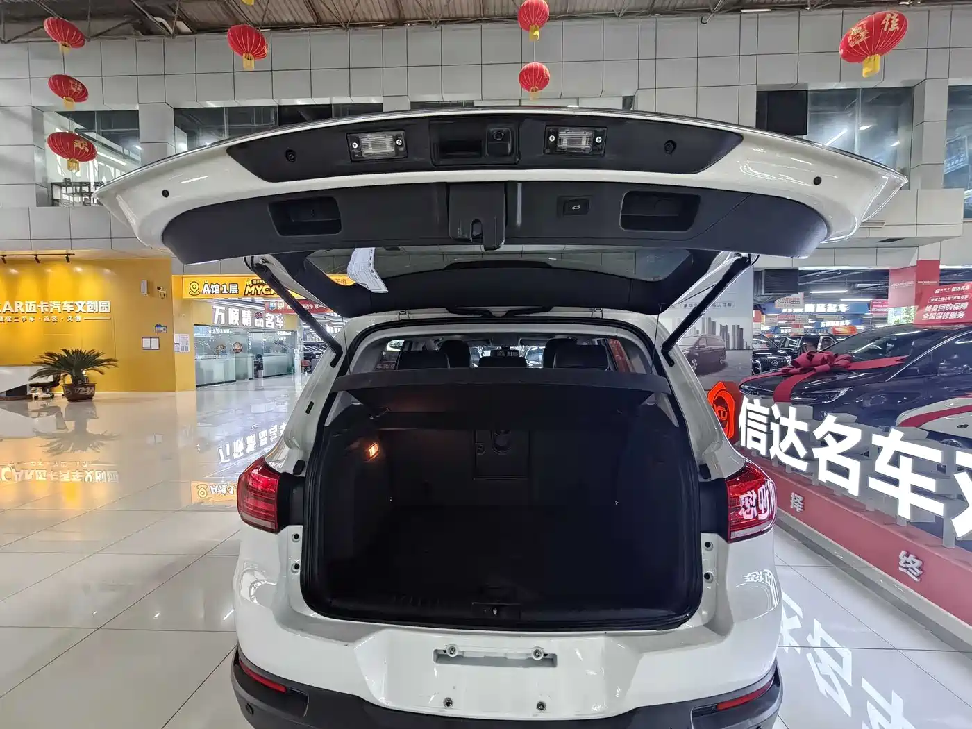 Volkswagen Tiguan 2016 Model 300TSI Automatic 2WD Luxury Edition фото 13