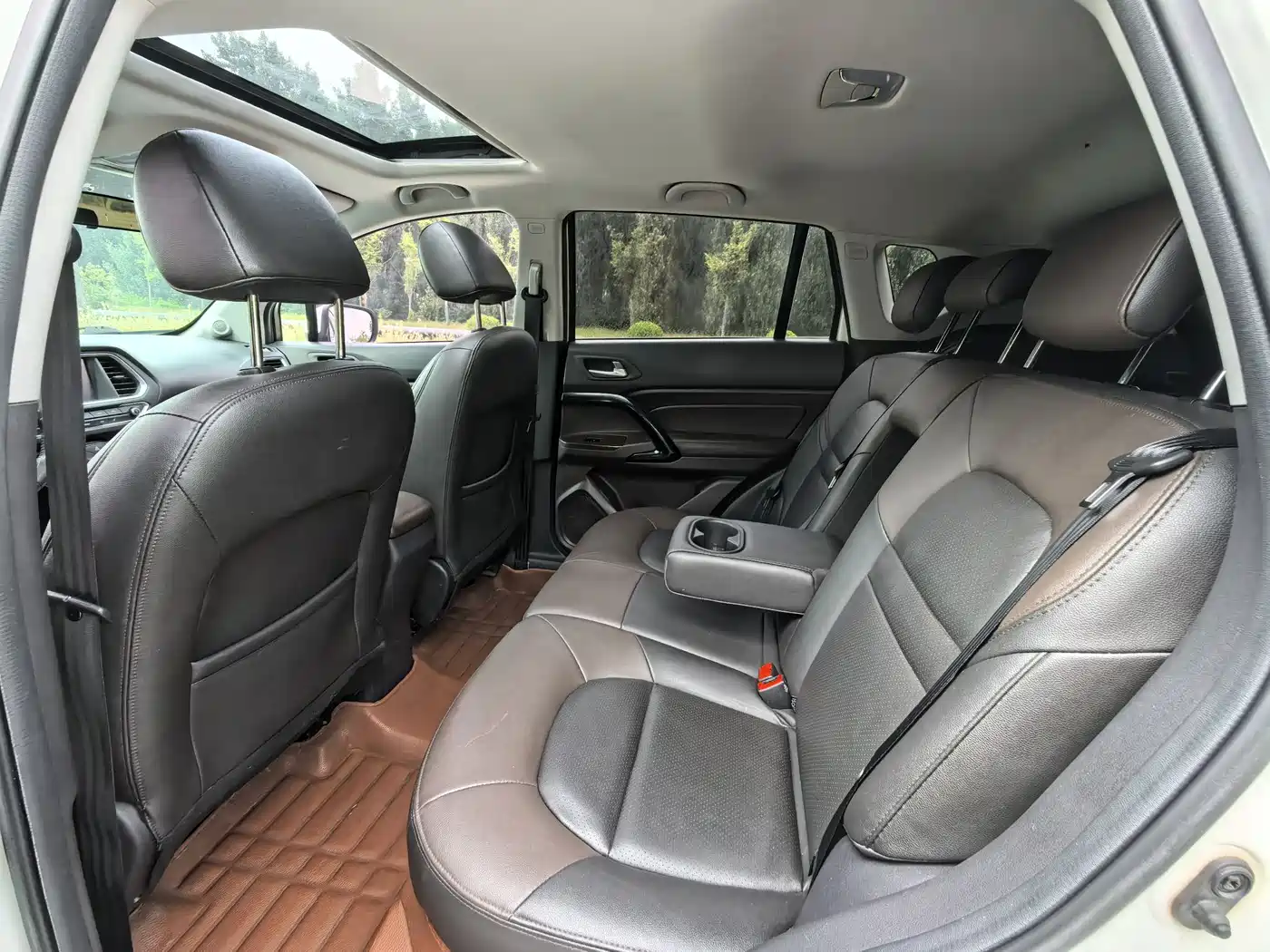 GAC Trumpchi Trumpchi GS4 2015 200T G-DCT Luxury Edition фото 16