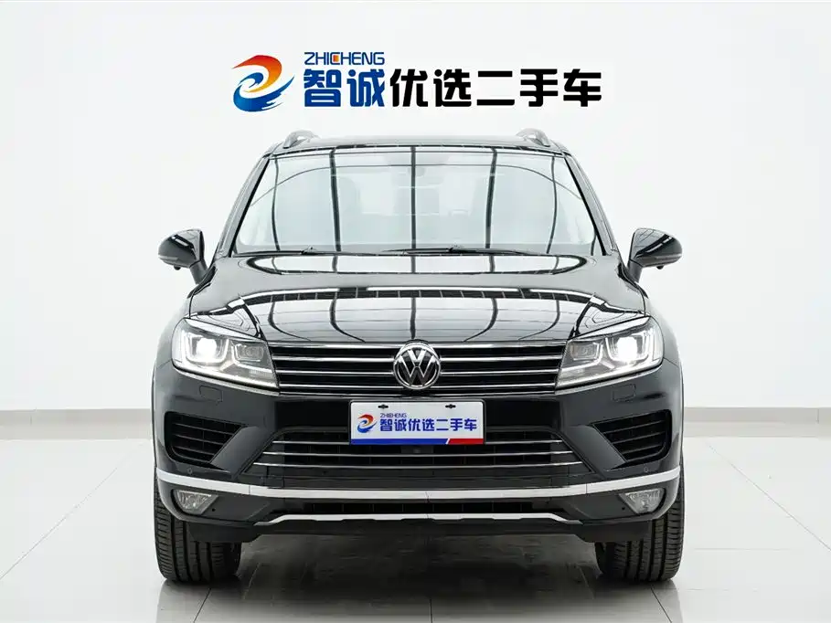 Volkswagen Touareg 2017 3.0TSI Explorer Edition фото 2