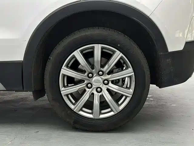Cadillac XT4 2018 28T FWD Leading Edition фото 13
