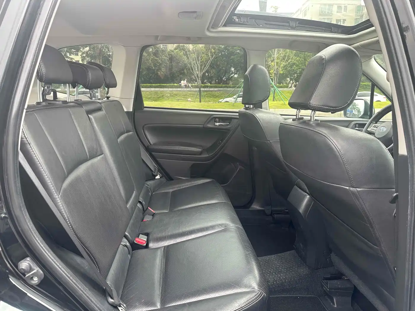 Subaru Forester 2014 2.5i Automatic Elite Edition фото 14