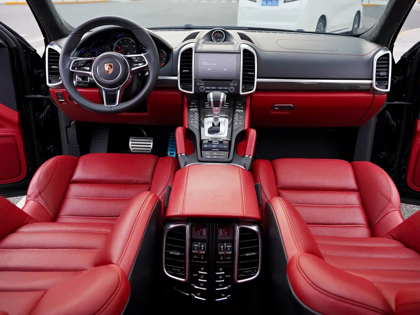 Porsche Cayenne 2016 Cayenne Turbo S 4.8T фото 12