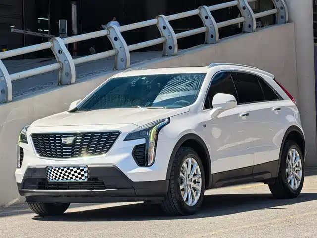 cadillac xt4