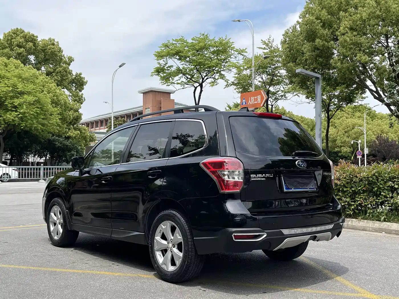 Subaru Forester 2013 2.5i Automatic Luxury Edition фото 12