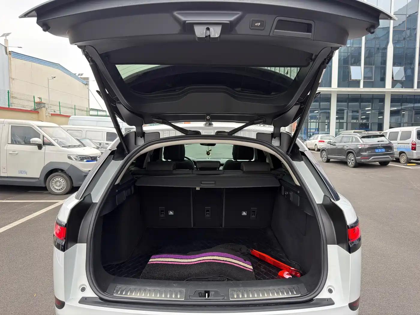 Land Rover Range Rover Velar 2020 P250 фото 12