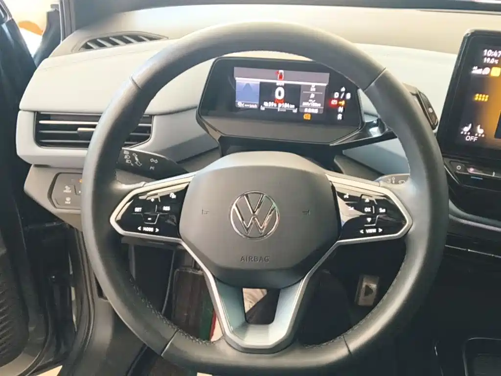 Volkswagen ID.4 X 2023 Upgraded Pure Long Range Edition фото 11