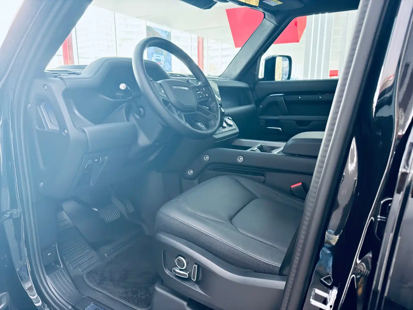 Land Rover Defender 2026 2025 130 3.0T P400 7-Seater Luxury Edition