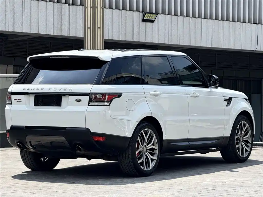 Land Rover Range Rover Sport 2016 Model 3.0 SC V6 HSE DYNAMIC фото 9