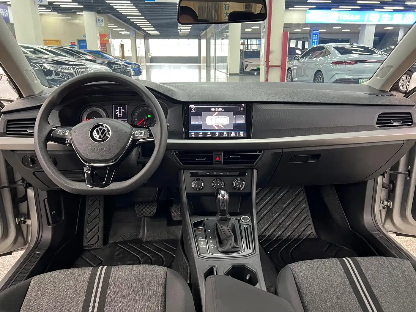 Volkswagen Lavida 2021 1.5L Automatic Trend Edition фото 20