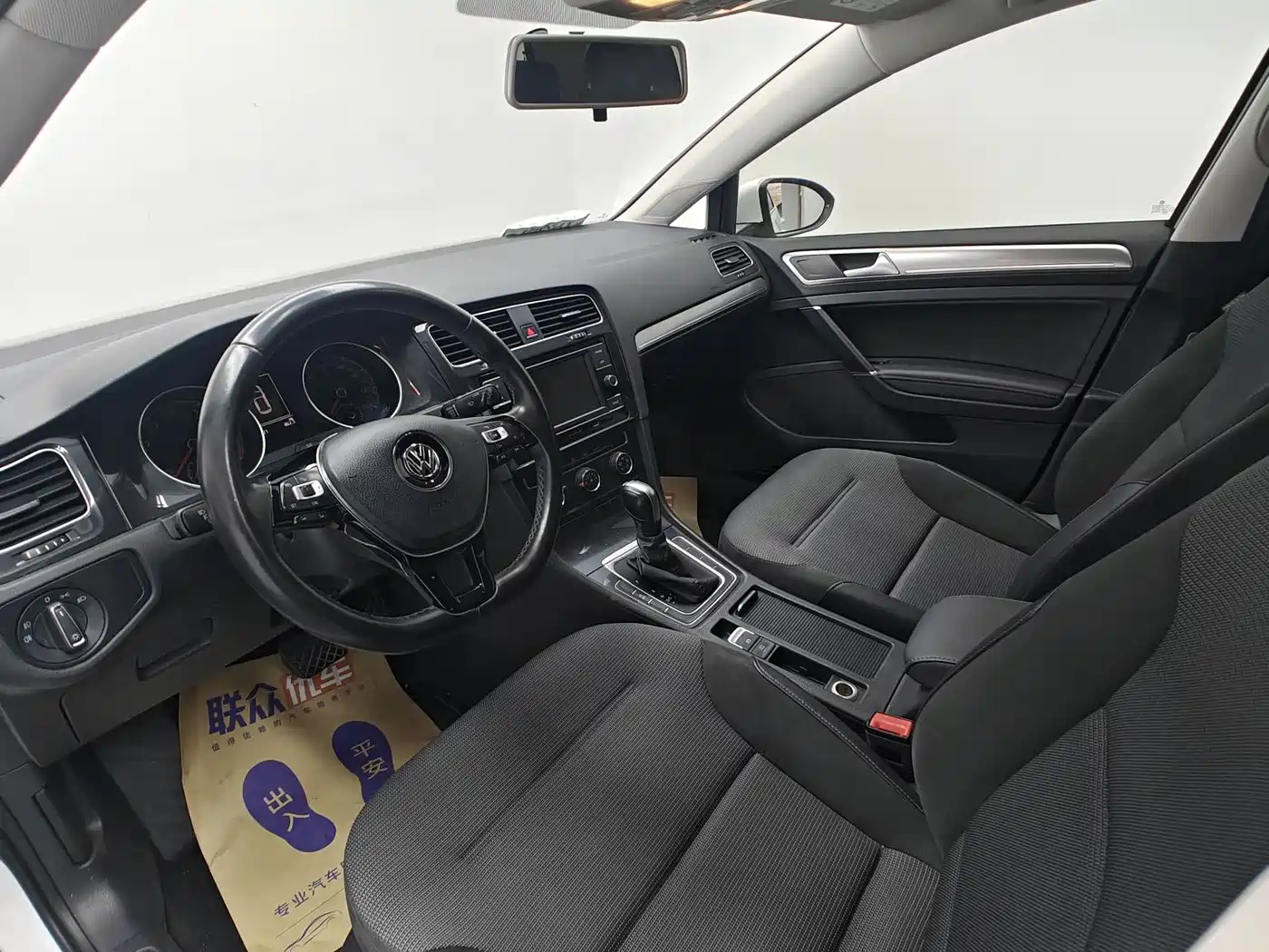 Volkswagen Golf 2018 230TSI Automatic Comfort фото 7