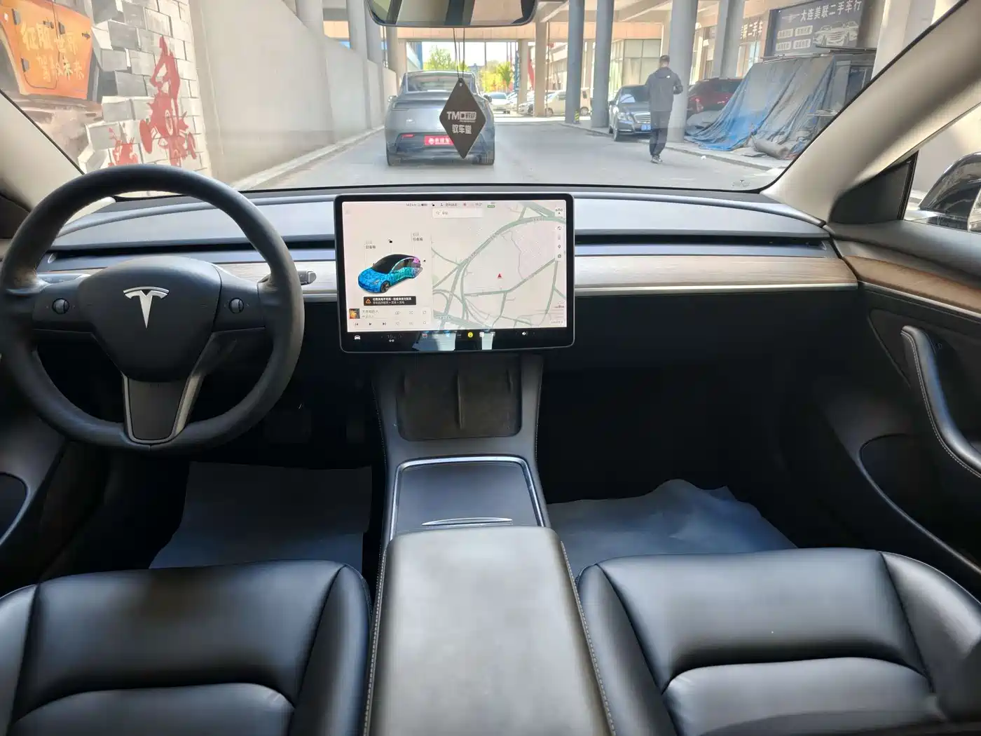 Фото 12 - Tesla Model 3