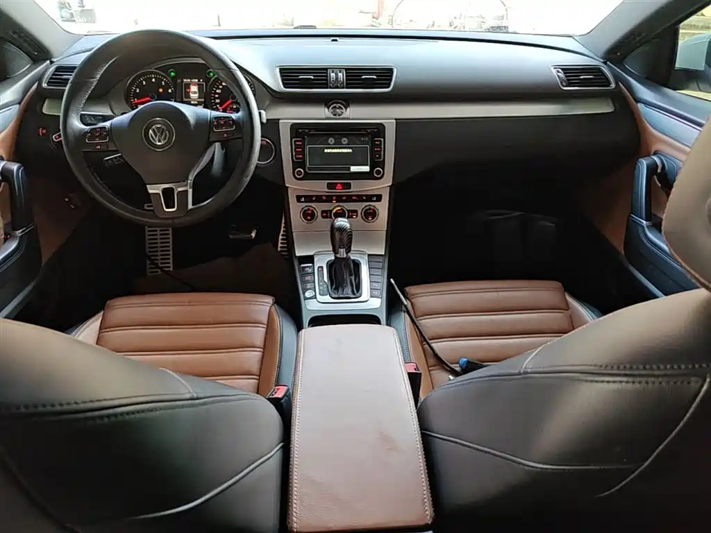 Volkswagen FAW-Volkswagen CC 2016 Model 1.8TSI Luxury фото 10