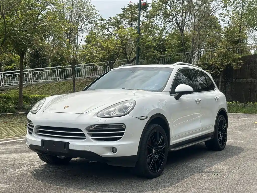 Porsche Cayenne 2014 Cayenne Platinum Edition 3.0T
